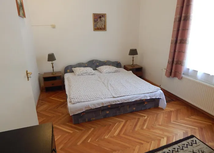 Nefelejcs Apartman *